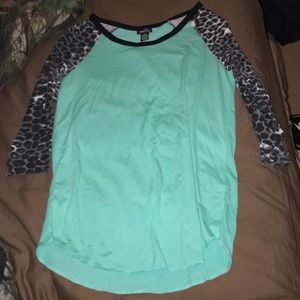 Rue 21 3/4 Shirt